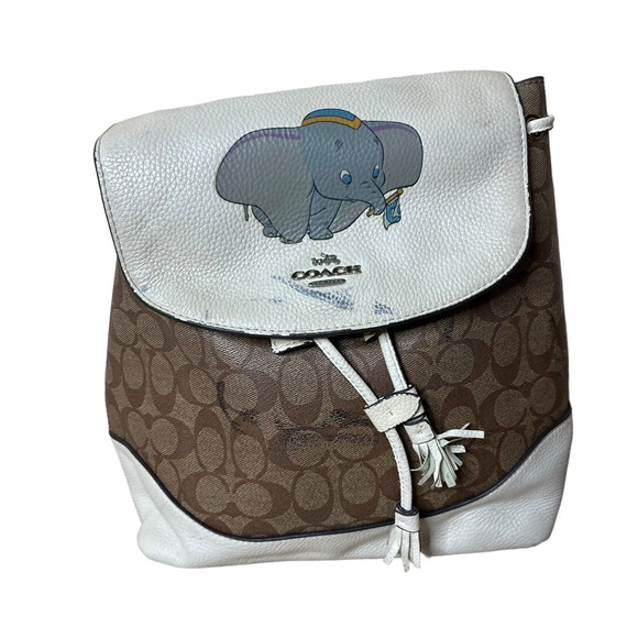 Coach × Disney Collaboration El Backpack Signature Canvas with Dumbo - Picture 4 of 16